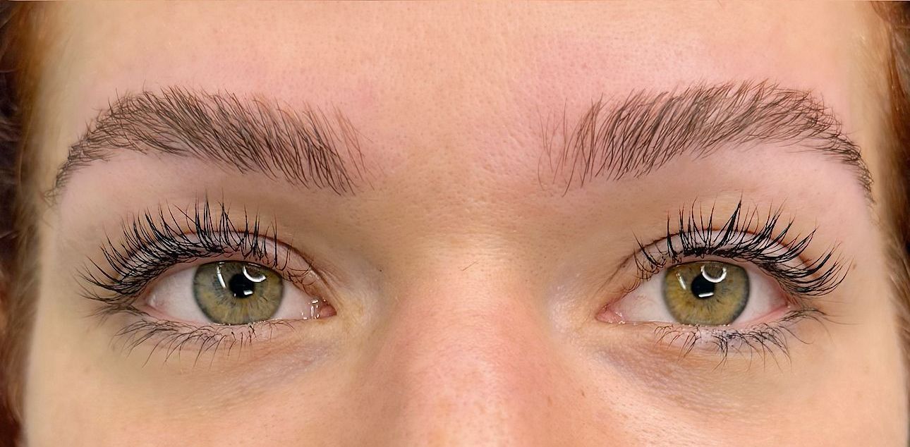 Lamination des Sourcils (Brow Lamination) - Melissa Medeiros - Mell Medeiros 