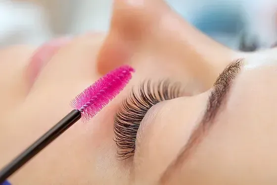 rehaussement des cils, lash lifting