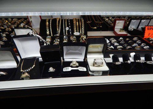 Pawn Guitar — Silver and Gold Necklaces and Bracelets in Jonesboro, GA