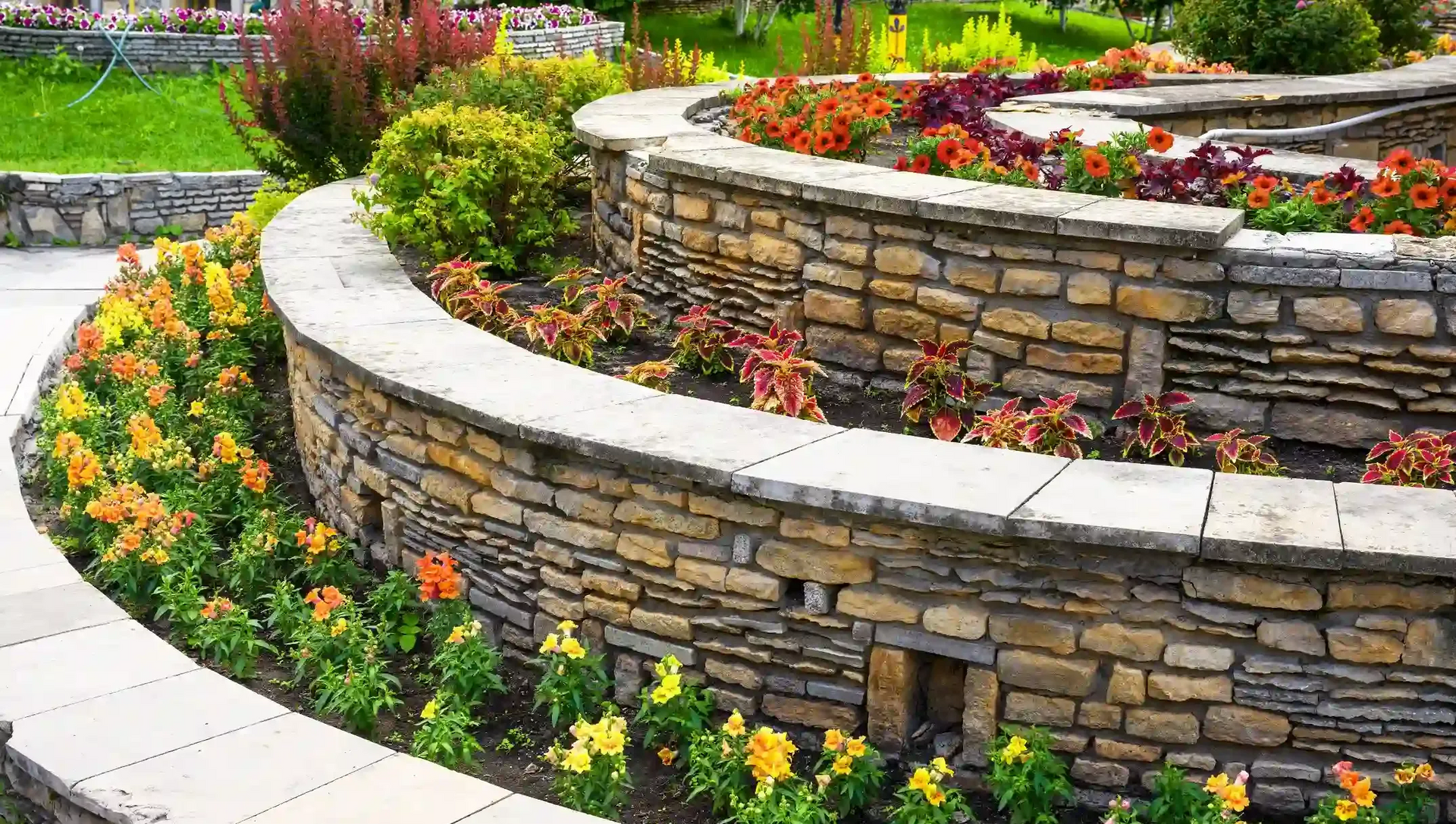 retaining wall installation appleton