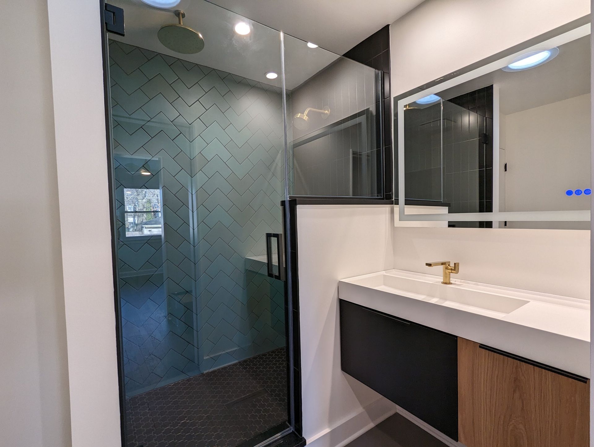 Completed bathroom remodel by Franchi Construction