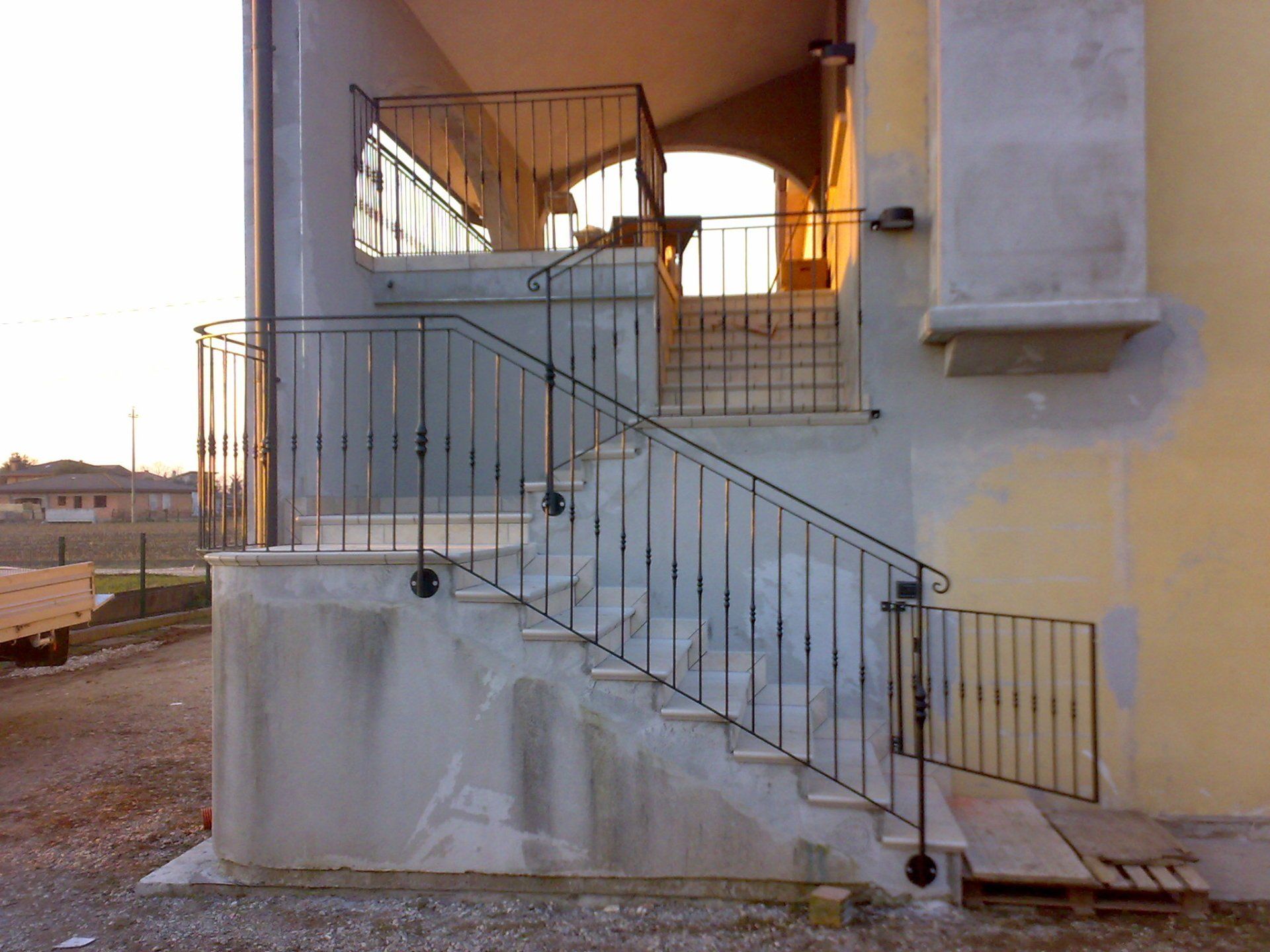 ringhiere a Treviso per scale esterne