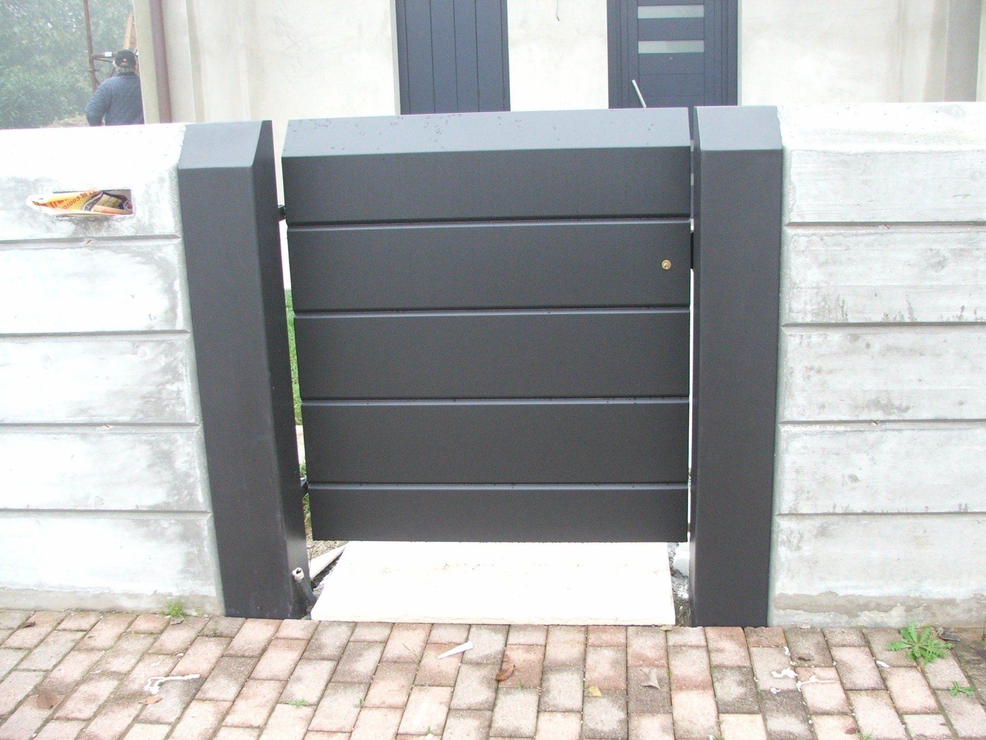 cancelli a Treviso per entrate condominiali