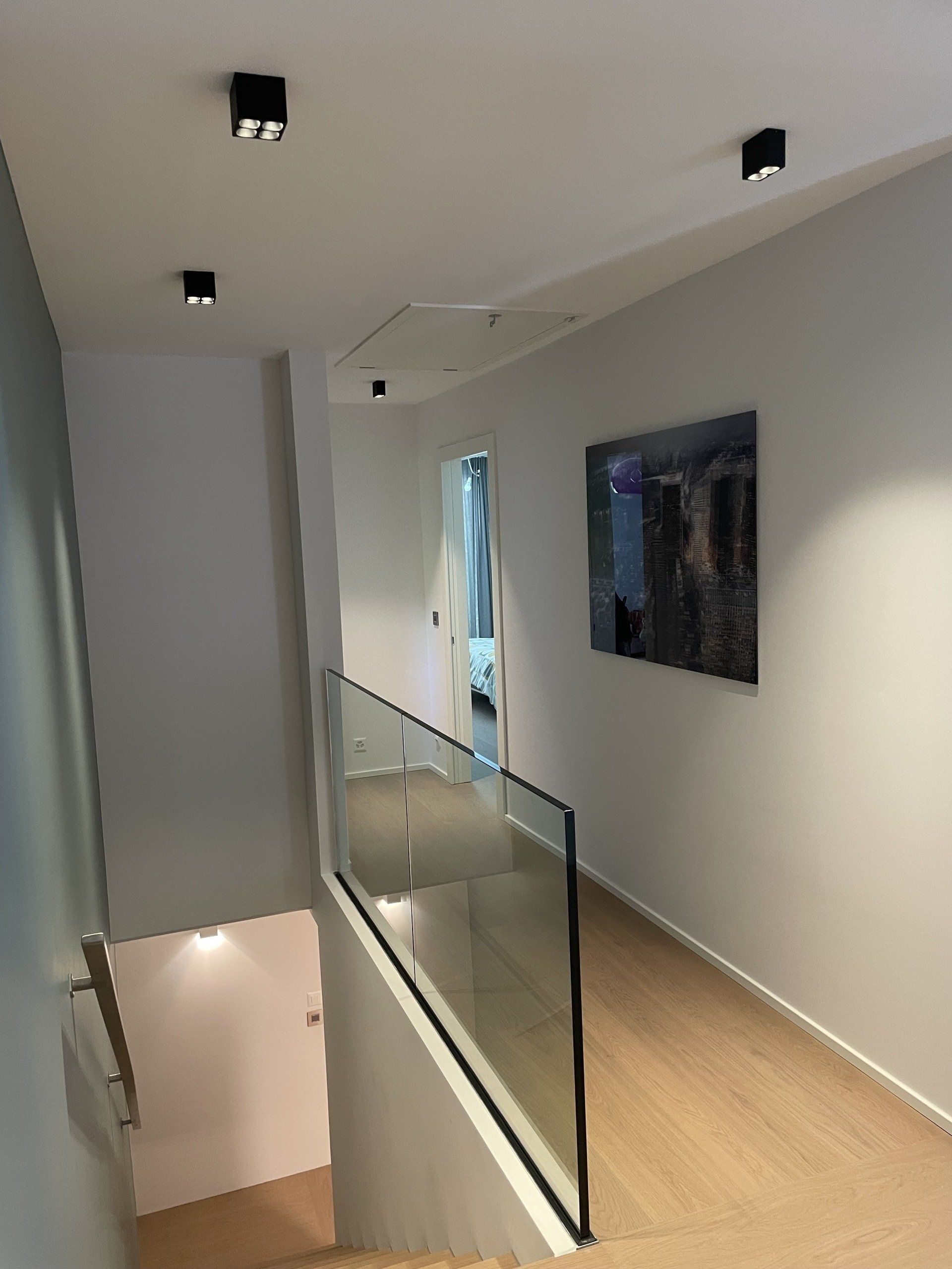 Intérieur maison moderne escaliers