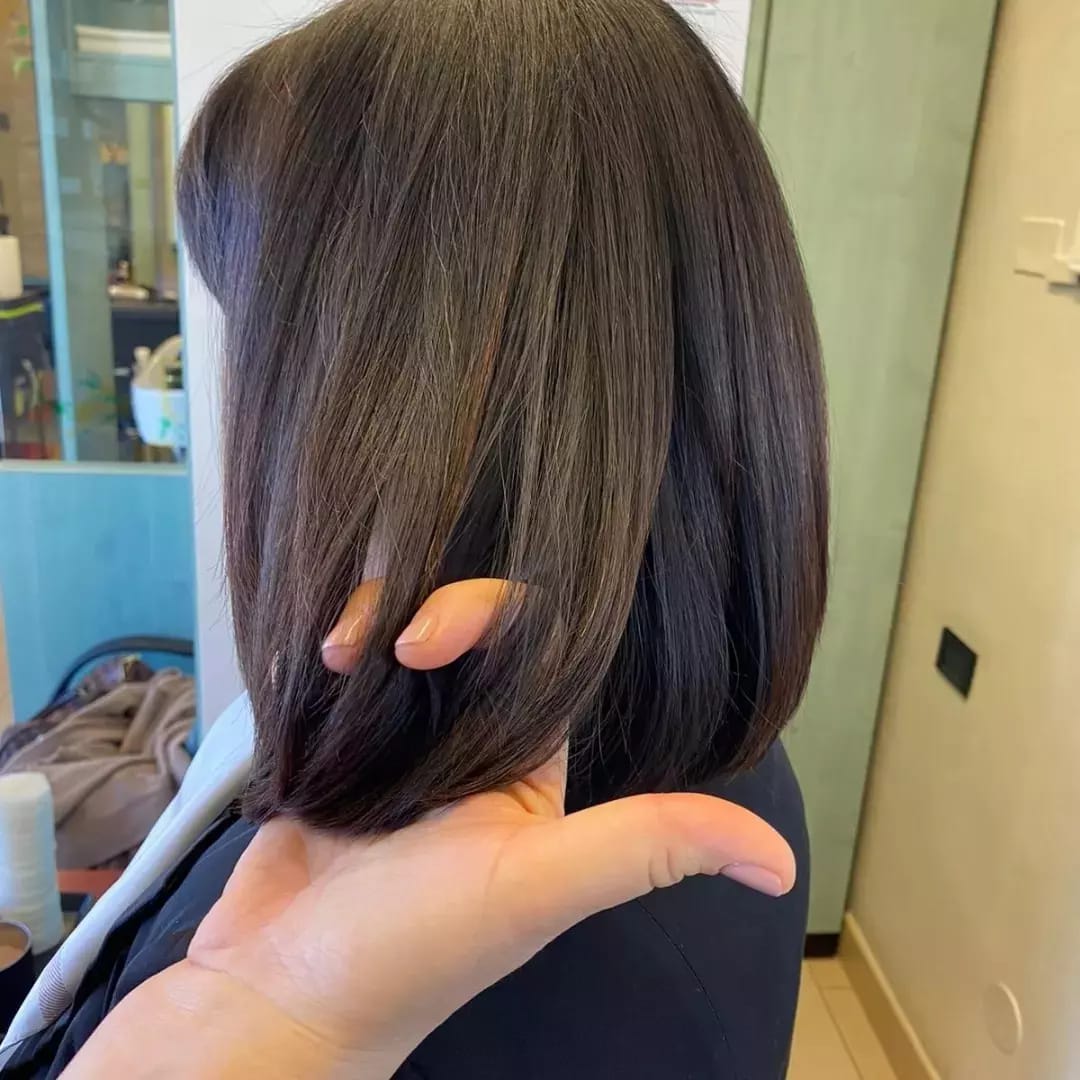 Acconciatura capelli scuri