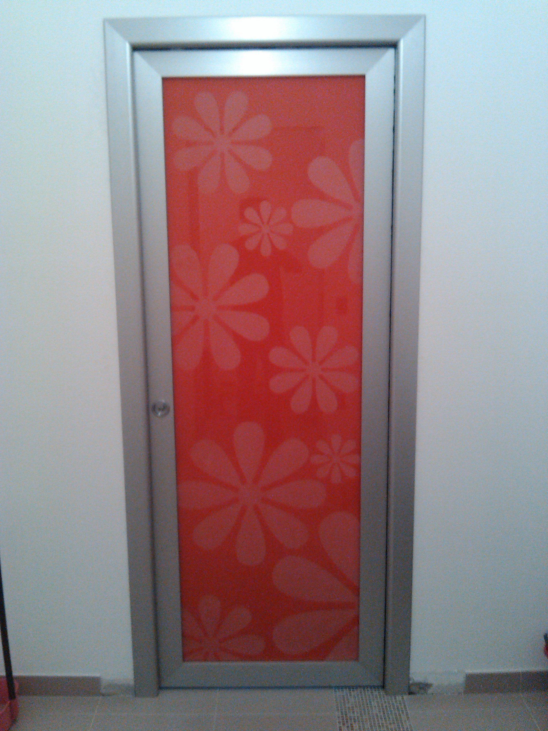 Vetro stratificato colorato e sabbiato