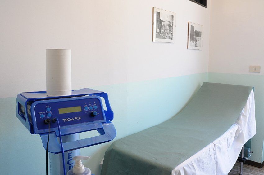 lettino in fisioterapia