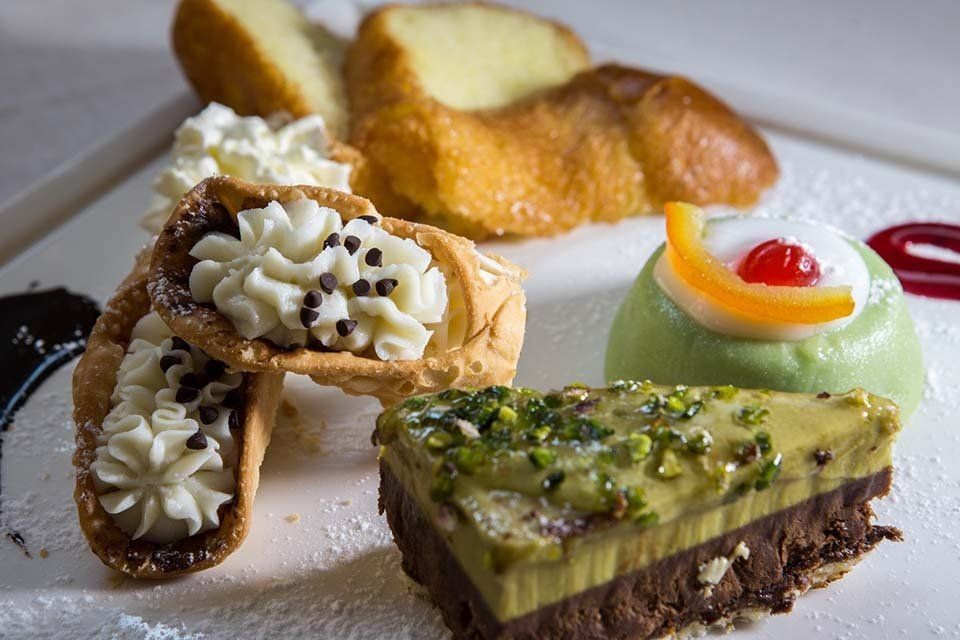 quattro dessert tipici napoletani