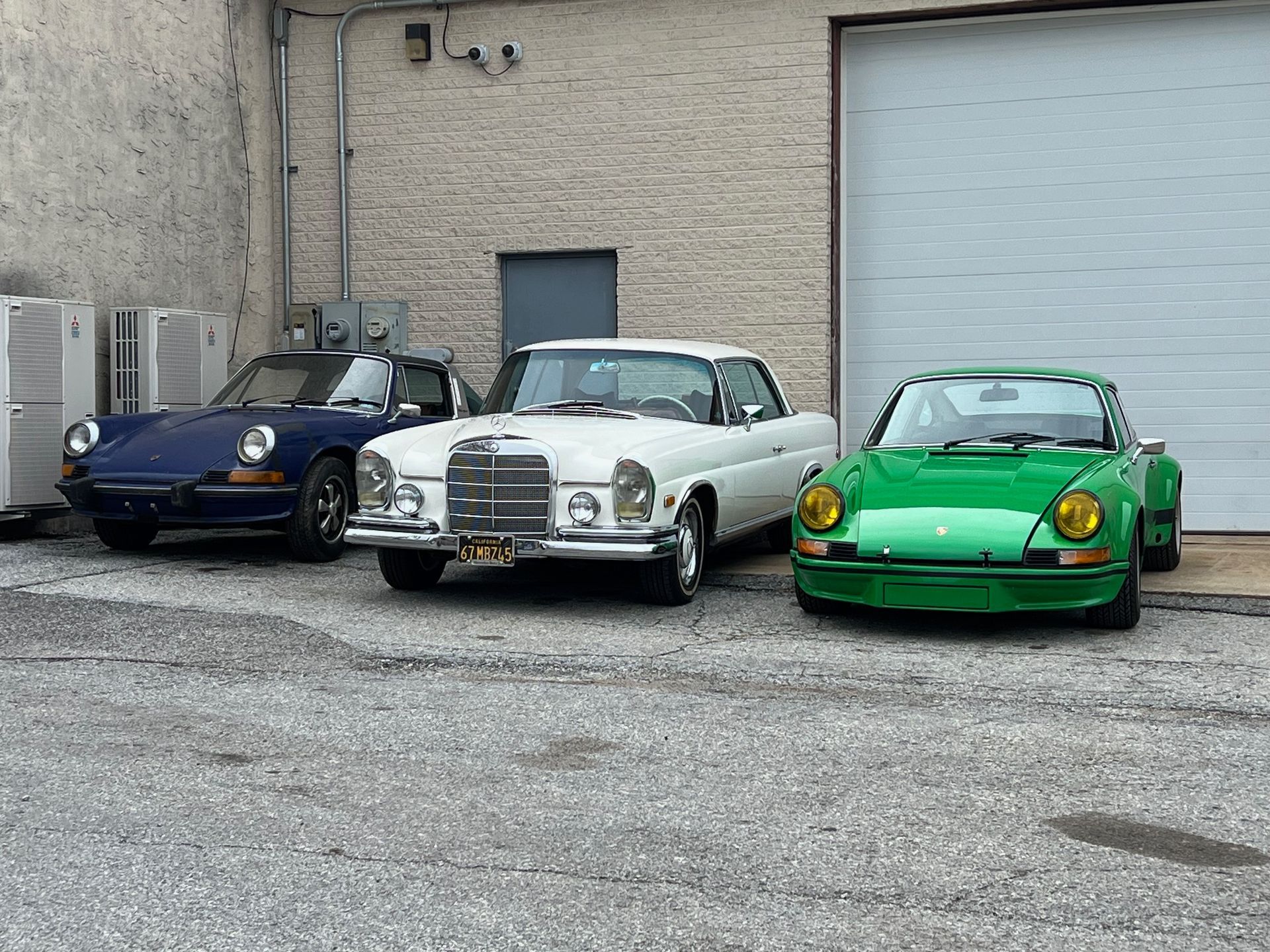 Late Model and Elderly Model BMWs  — Auto Body Shop