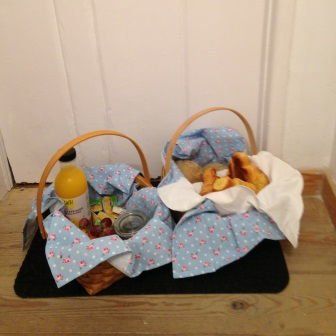 Casas d'Almedina servicos para hospedes cestas de pequeno almoço alojamento local