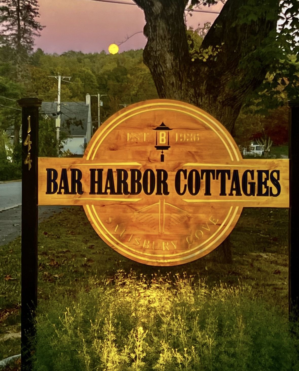 Bar Harbor Cottages and Suites property Sign