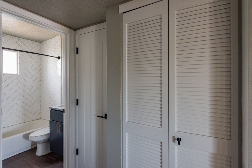 The Stonewall Interior-005