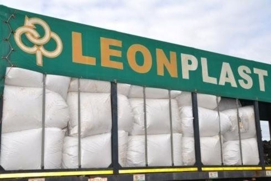 raccolta materiali plastici