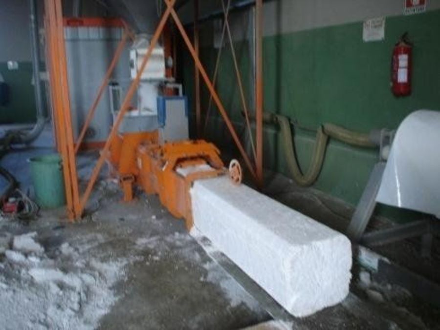 lavorazione di materie plastiche