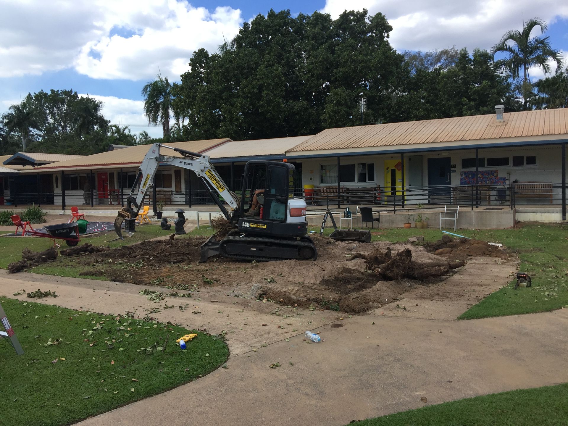 Playground Softfall and Shade Darwin Languages Centre