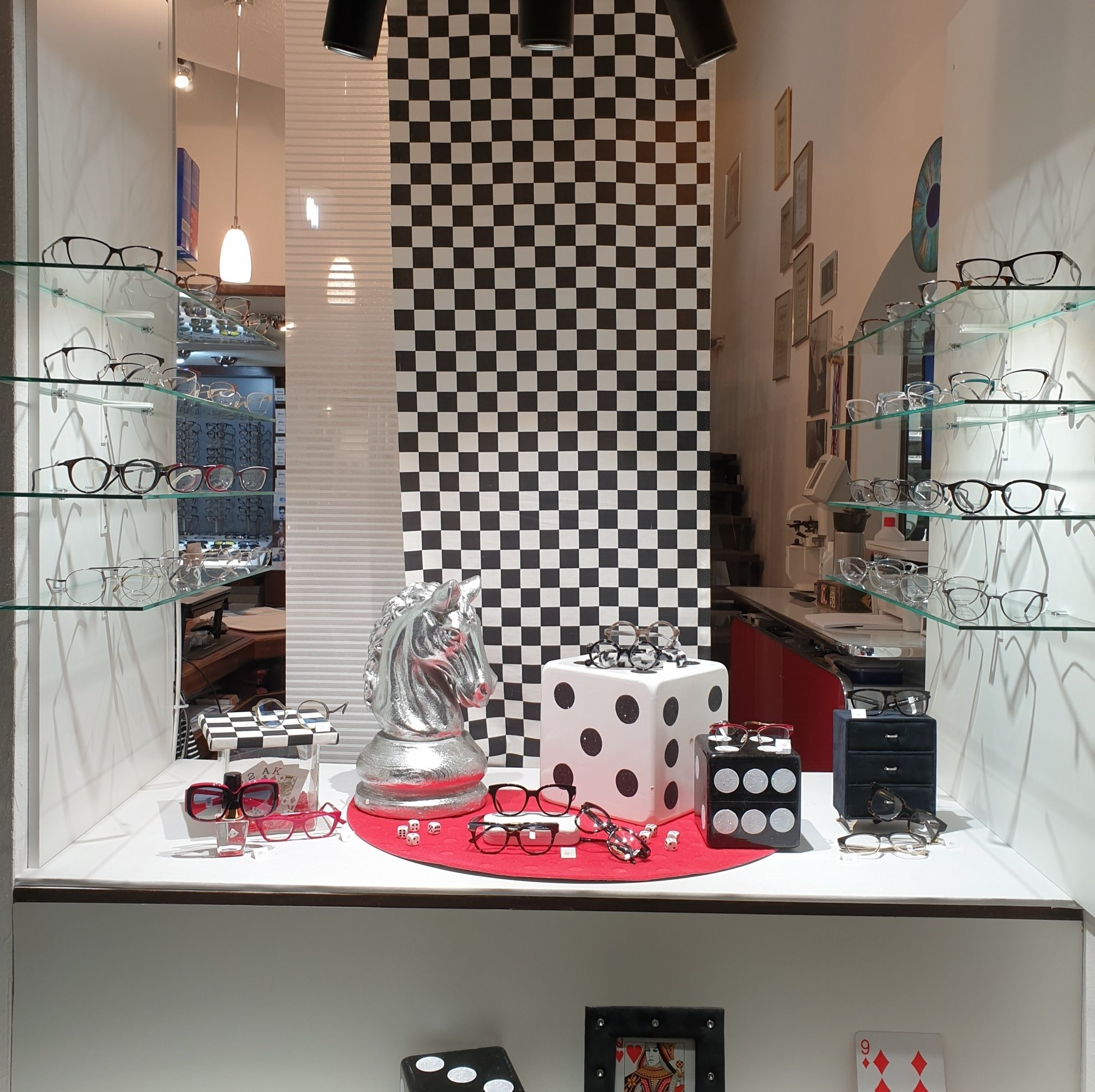 SOS Augenoptik Geschäft