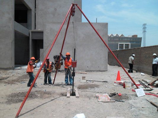 Exploración Geotécnica y Mecánica de Suelos