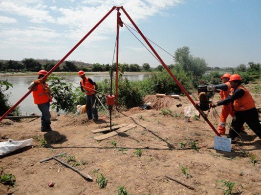 Exploración Geotécnica y Mecánica de Suelos