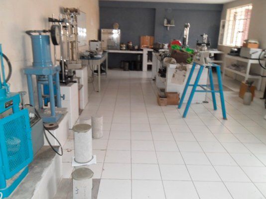 Exploración Geotécnica y Mecánica de Suelos