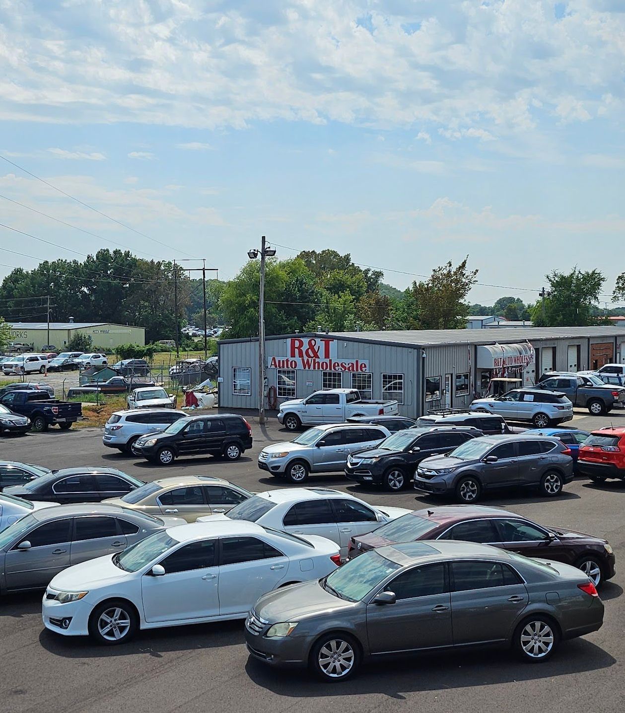 Multiple Cars outside the shop | R&T Automotive