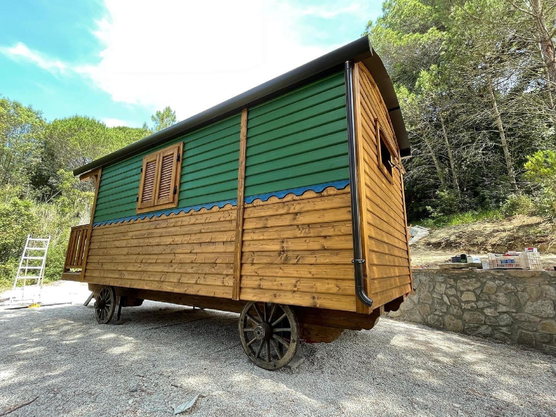 esterno carrozzone da gitano