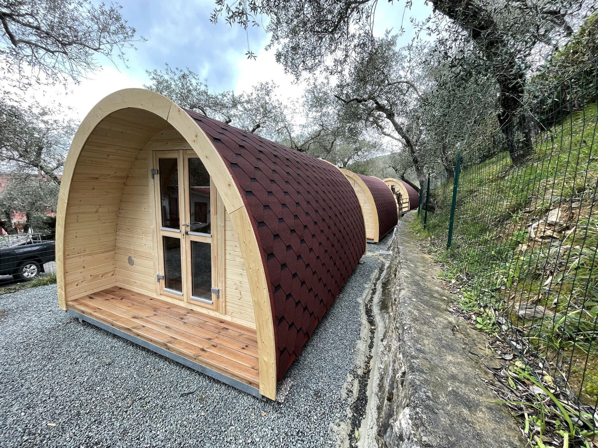 Installazione pod campeggio