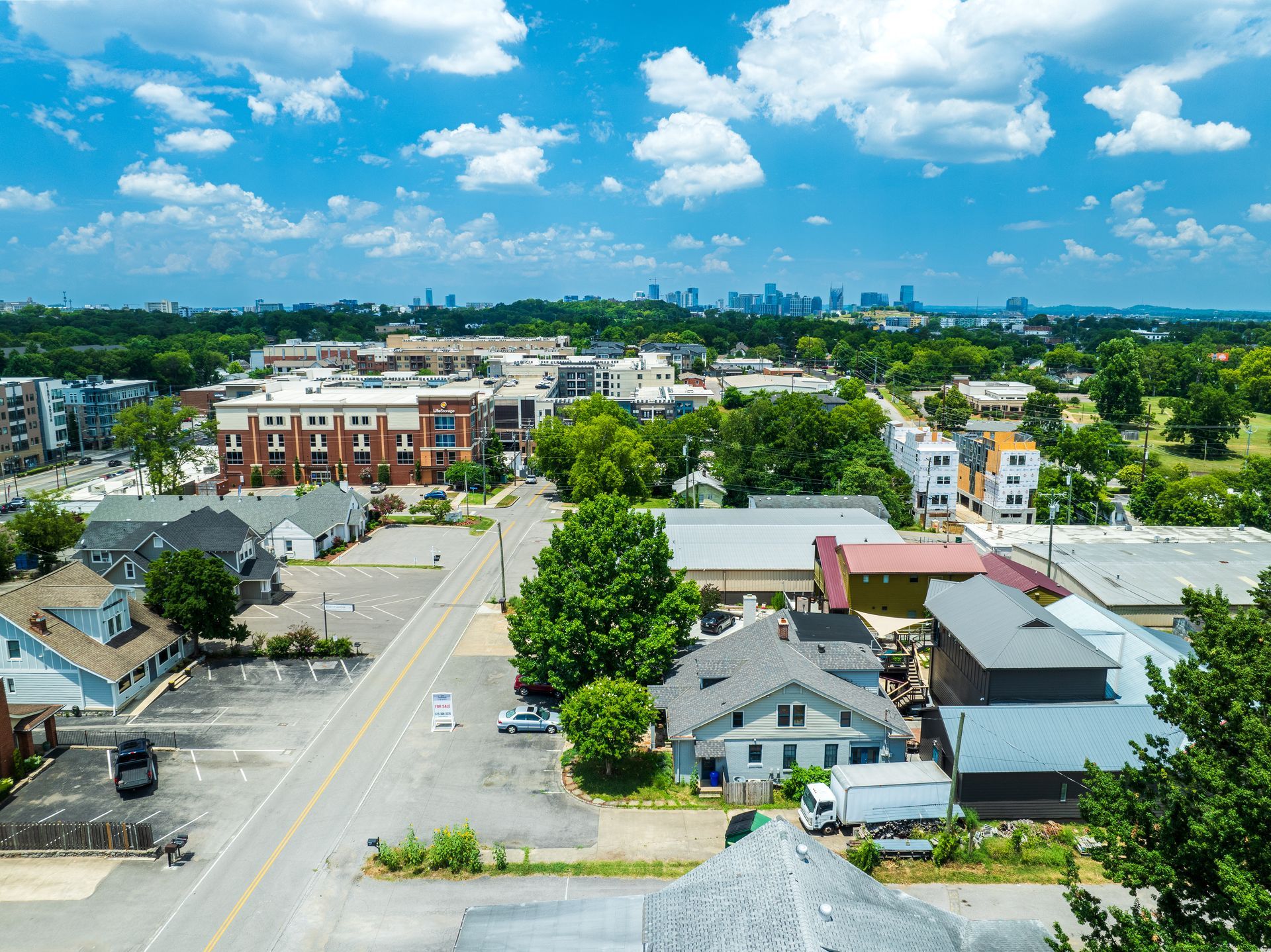 Commercial real estate photo in Nashville, Tennessee