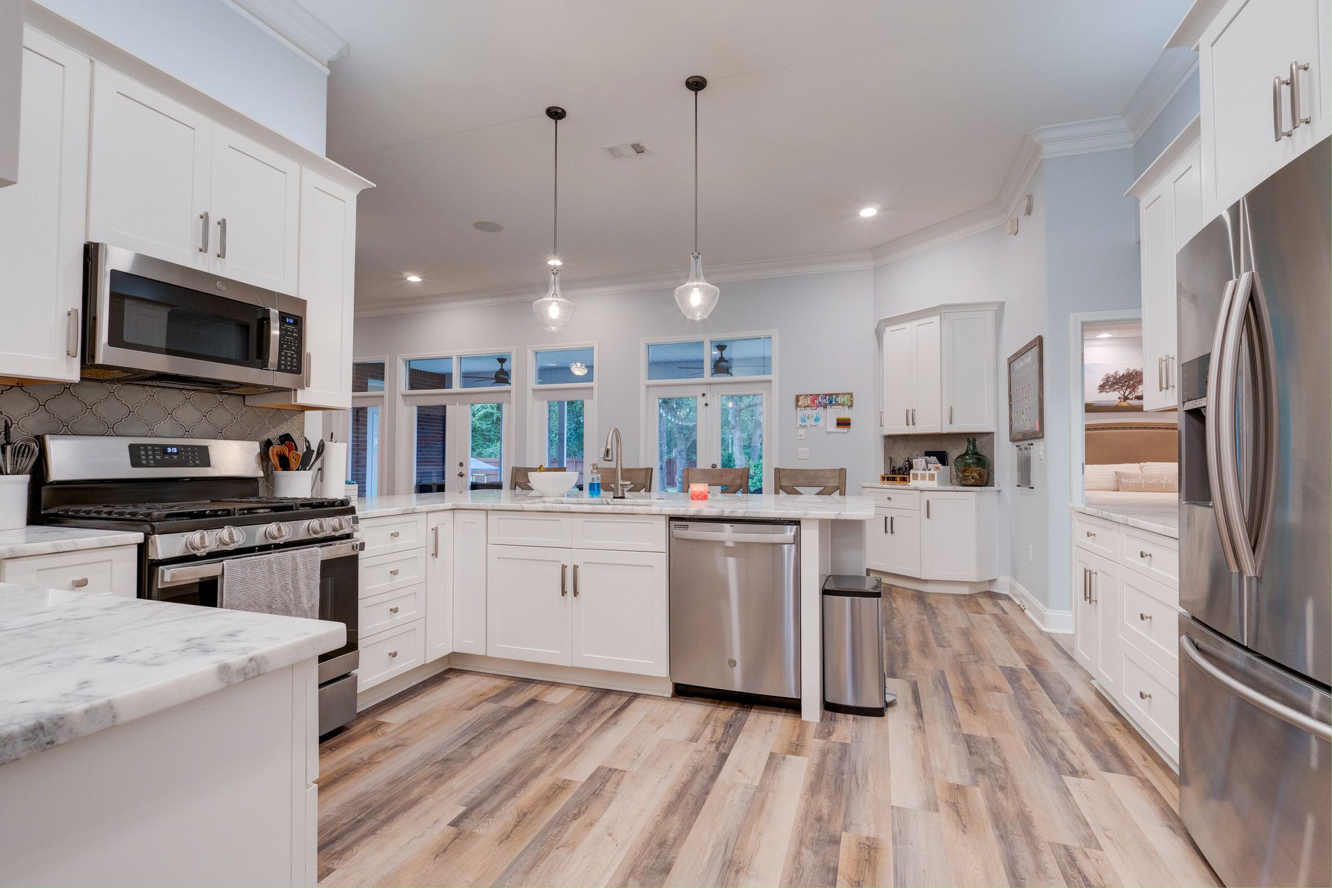 Professional kitchen photo for real estate listing