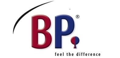 Le logo bp est rouge et bleu et dit « ressentez la différence ».