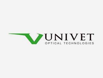 Logo « V » vert avec une flèche pointant vers l'avant, texte noir « UNIVET OPTICAL TECHNOLOGIES ».