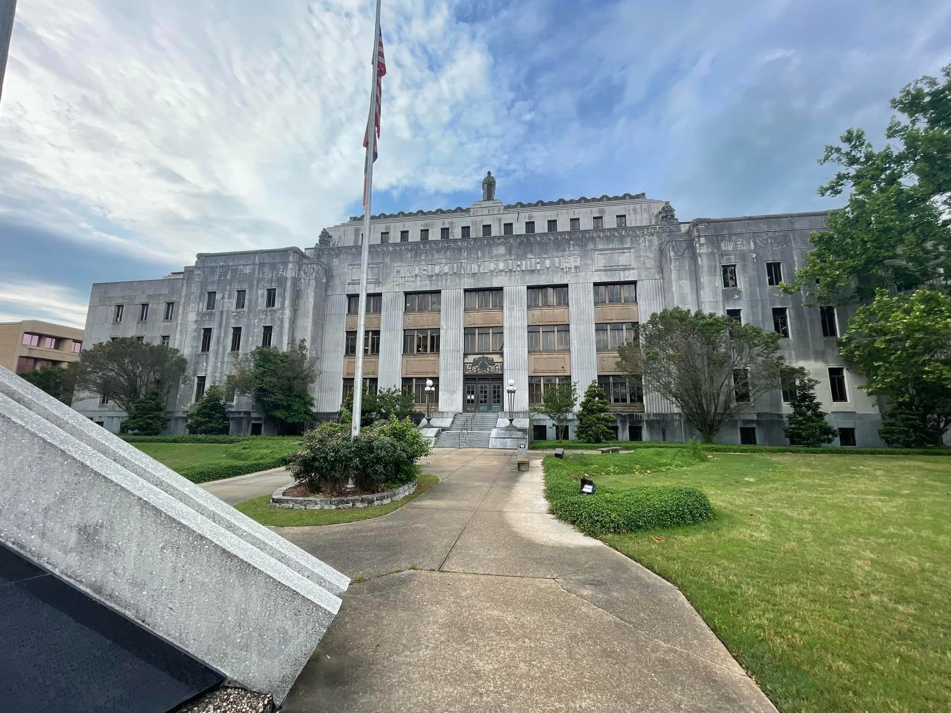 MS+Court+House+Exterior+Pressure+Washing+Job-+Aqua+Pro+Exterior+Cleaning