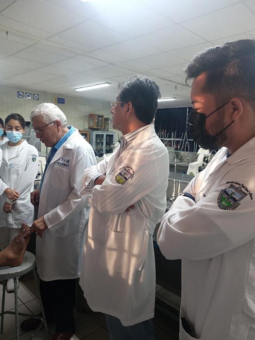 DR. LUIS MANUEL SÁNCHEZ NAVARRO