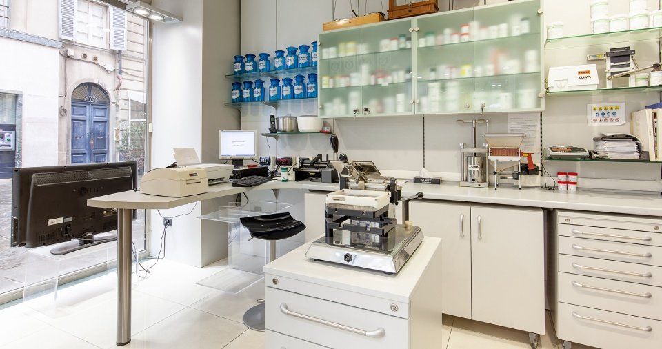 laboratorio di una farmacia