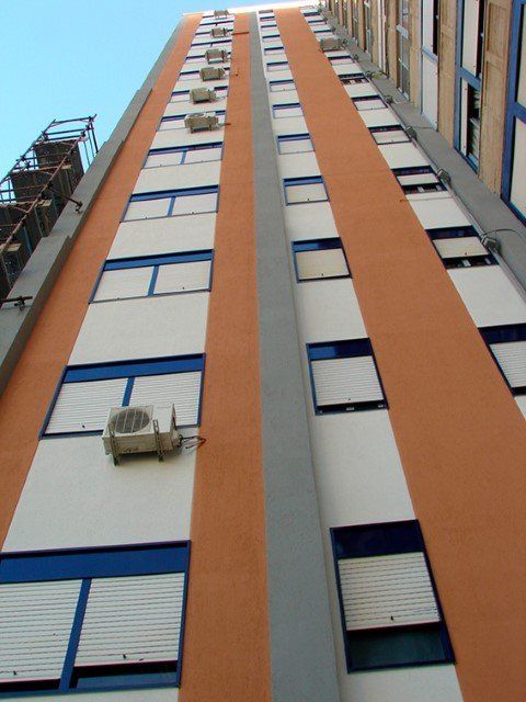 ponteggio per tinteggiatura palazzo