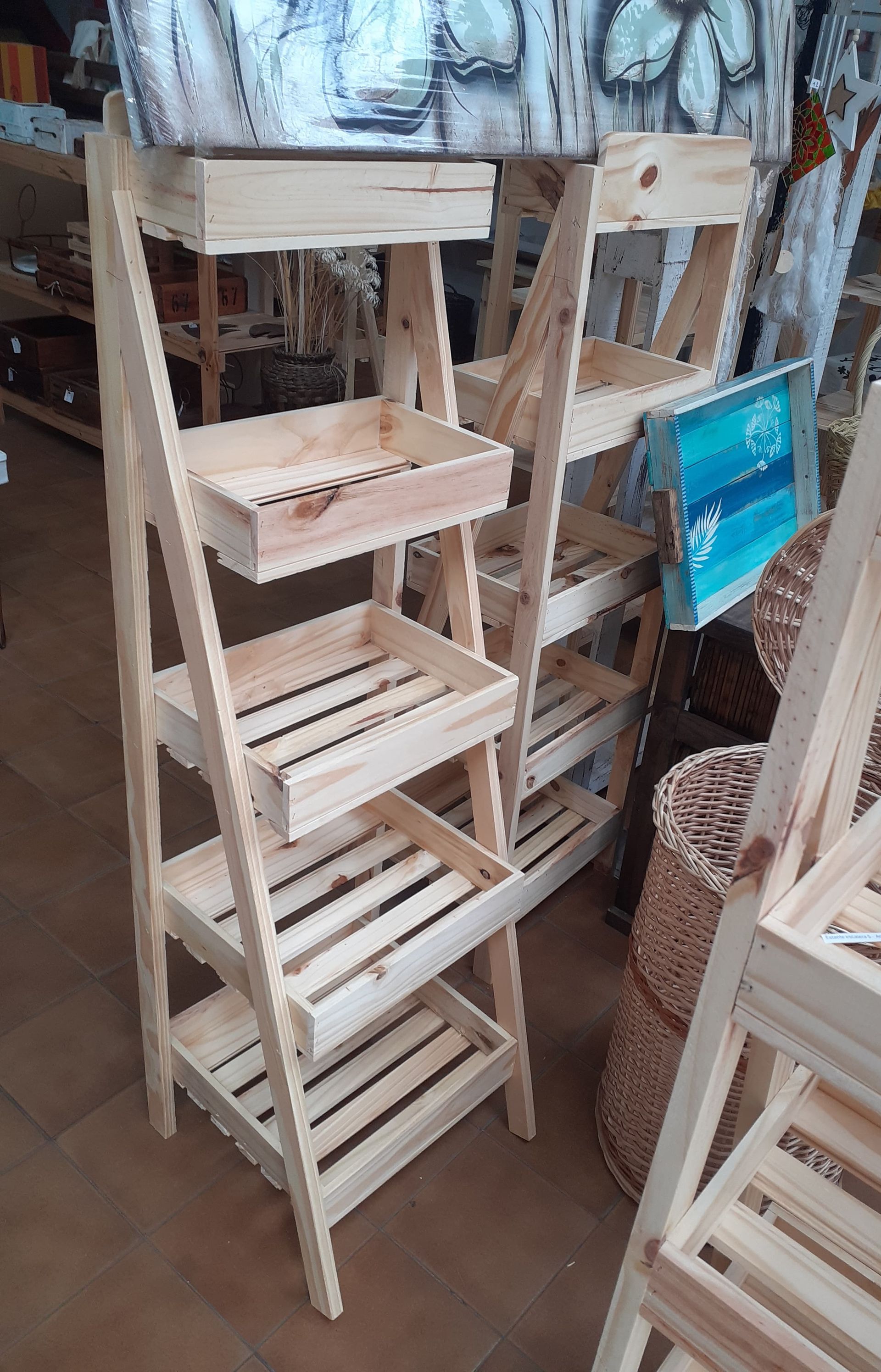 Estante organizador rectangular o escalera