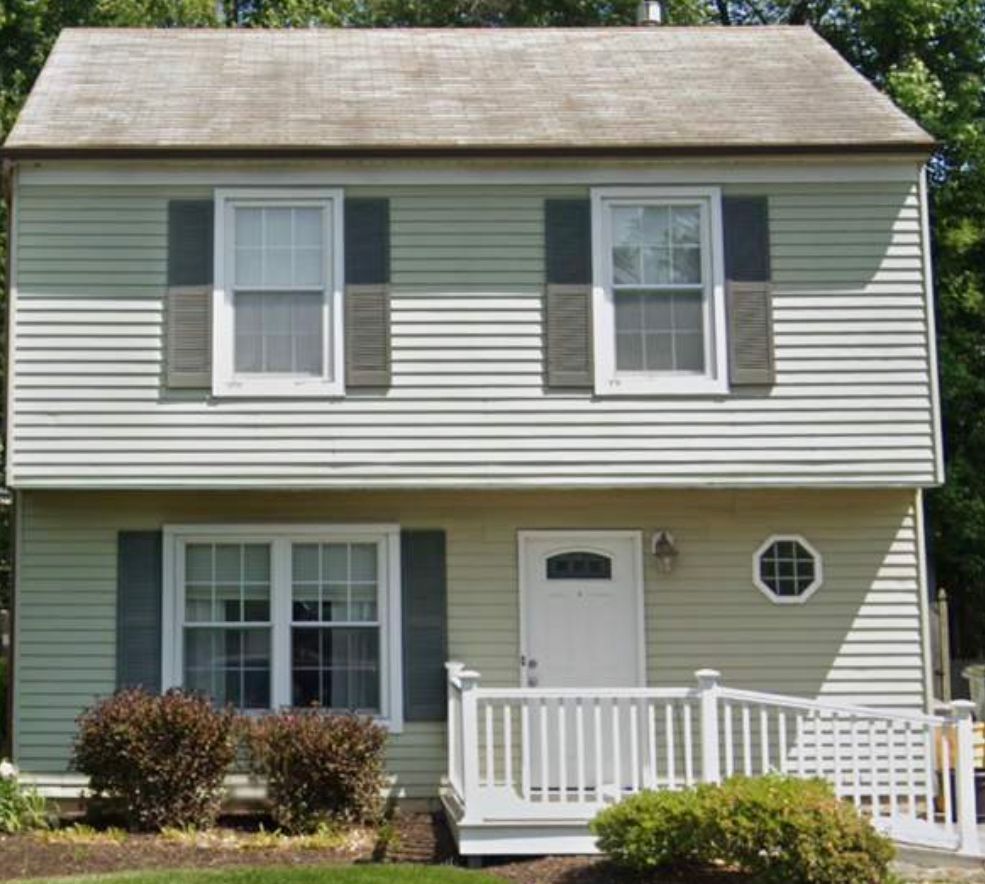 Old roof and siding in Voorhees, NJ