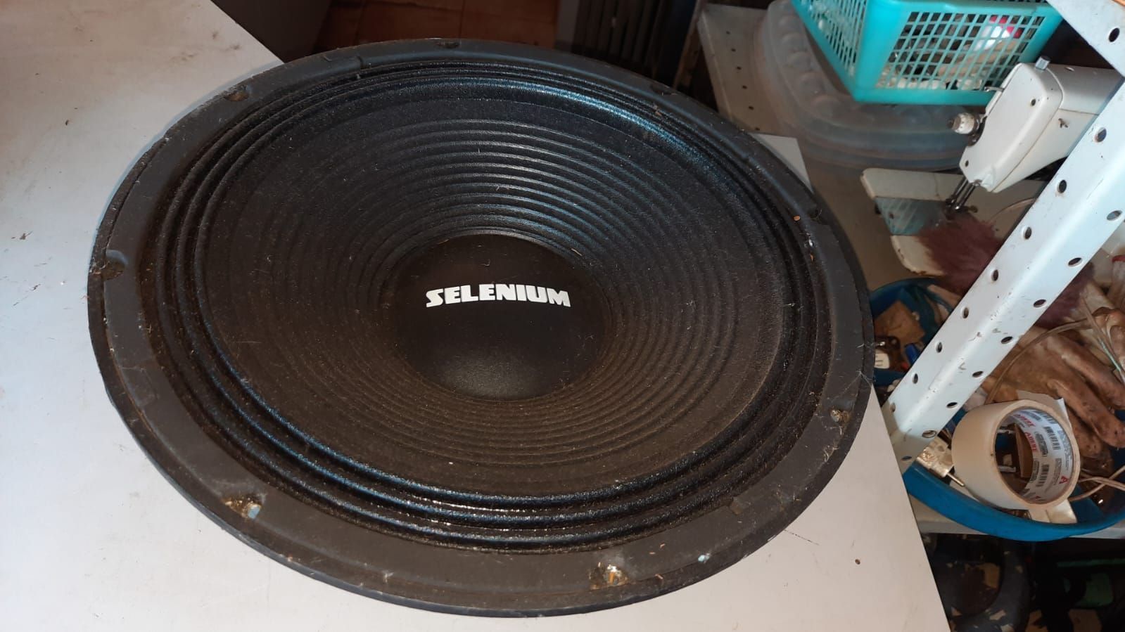 Alto falante U.S.A Kicker Solo-Baric 15 Polegadas Recondicionando 8ohm 200w RMS funcionando 100%
R$300