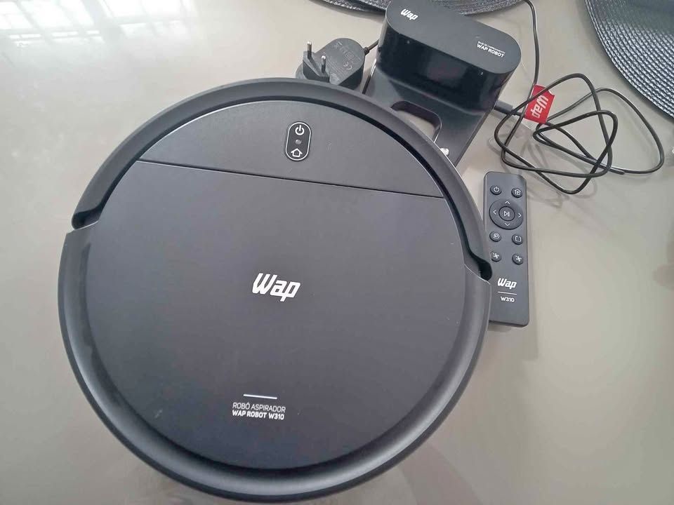 Aspirador Robô Wap modelo w310 bivolt semi novo funcionando 100%