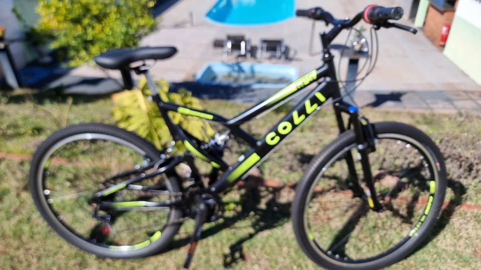 Bicicleta Colli GPS Aro 26 quadro em aço carbono suporta120 kg dupla suspensão 21 marchas nova