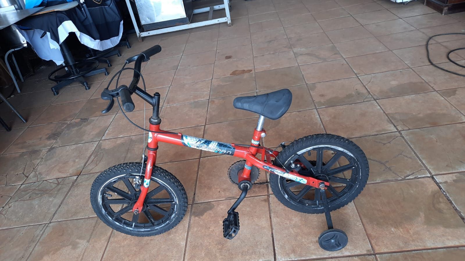 Ventilador Ventura com controle de velocidade bivolt bem conservado funcionando 100%