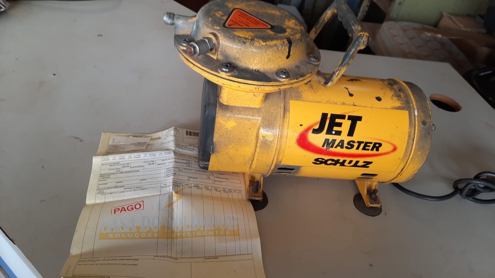 comercial Compressor Schulz Tufão Jet Master Ar Direto 110v umpouco sujo mais pouco usado
R$500