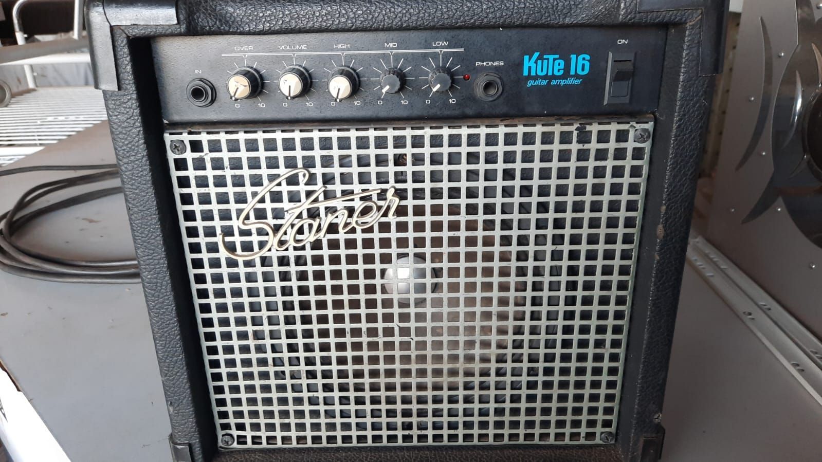 antigo Amplificador Cubo para Guitarra alto falante 8