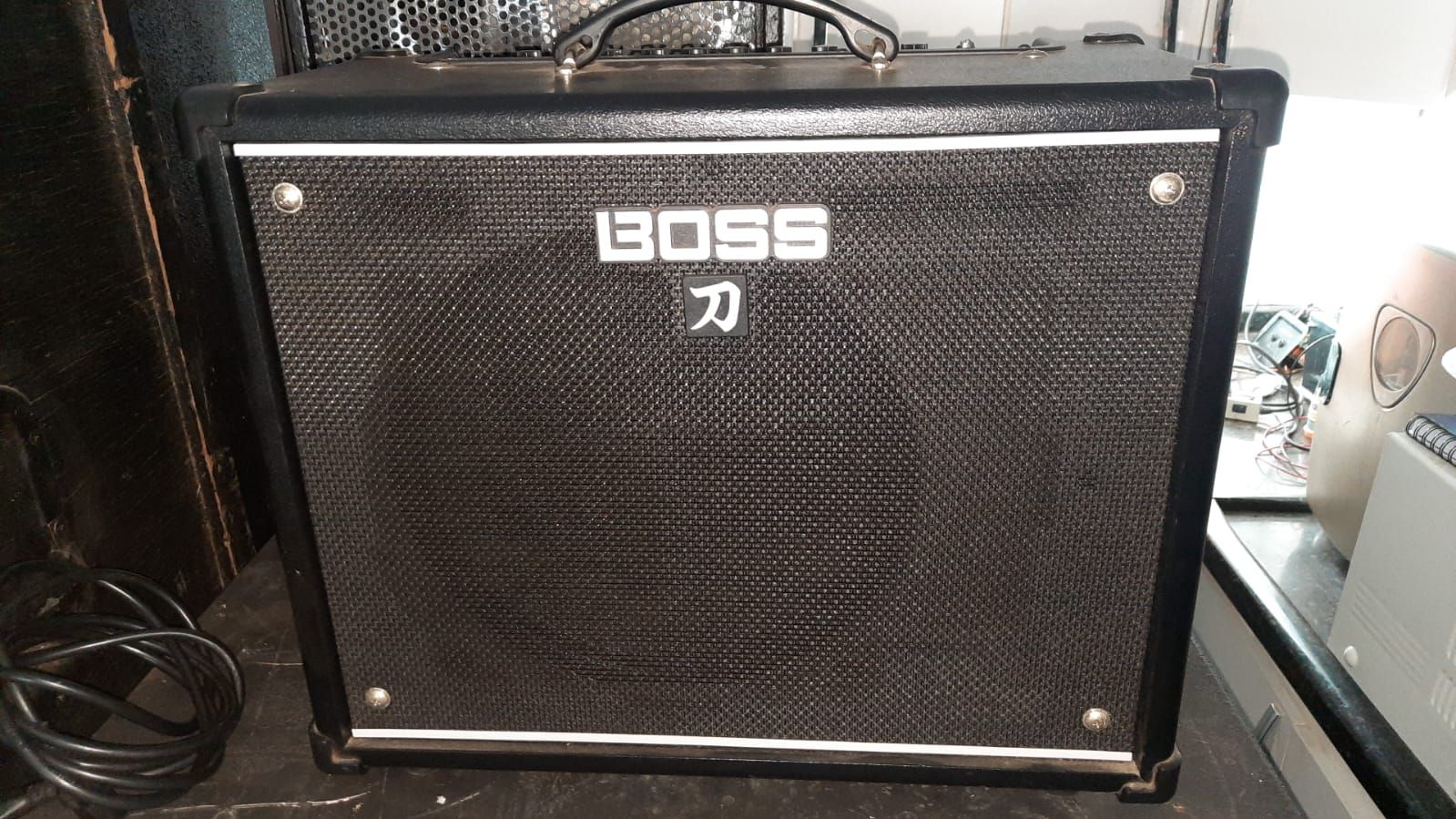 comercio Amplificador para Guitarra BOSS KATANA 50 Gen 3 50W semi novo
R$2.500