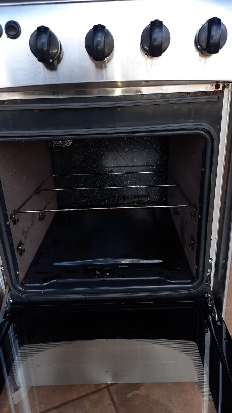 Fogão 04 bocas Dako Inox bem conservado funcionando
R$350