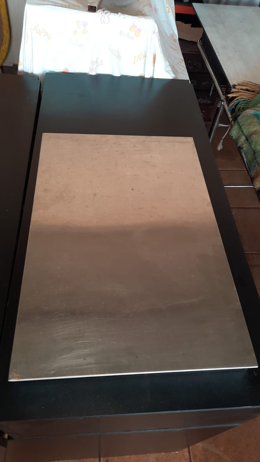 comercial Forma em inox grosso bem forte 62x41x4 cm semi nova
R$60