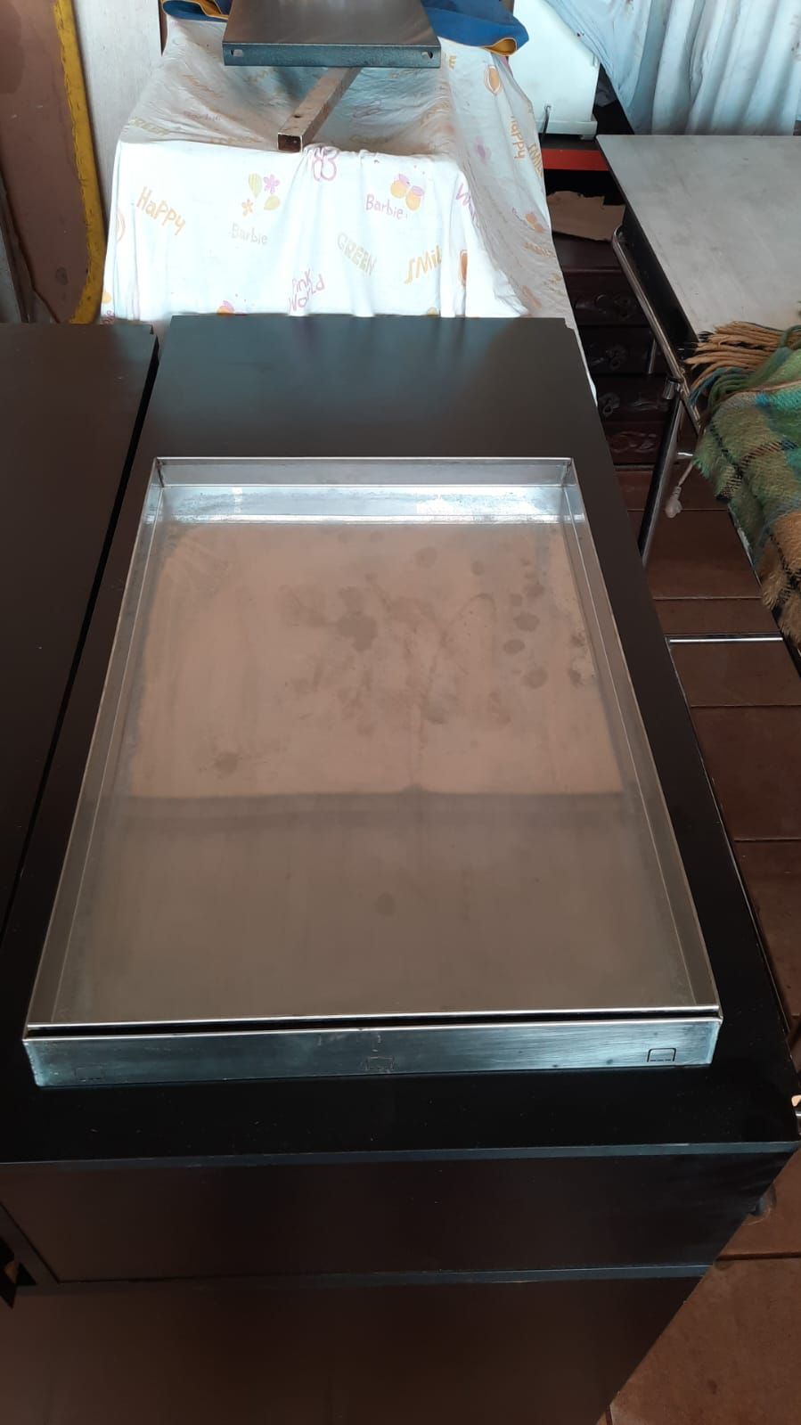 Forma em inox grosso bem forte 62x41x4 cm semi nova
R$60