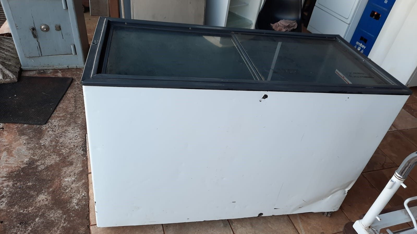 Freezer congelamento horizontal Metalfrio 331 litros 127 volts funcionando 100%
