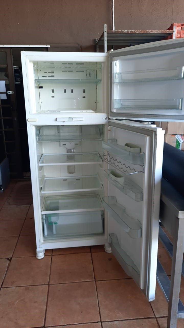 Geladeira Frost Free Biplex Brastemp 400 litros 127 volts bem conservada funcionando 100%