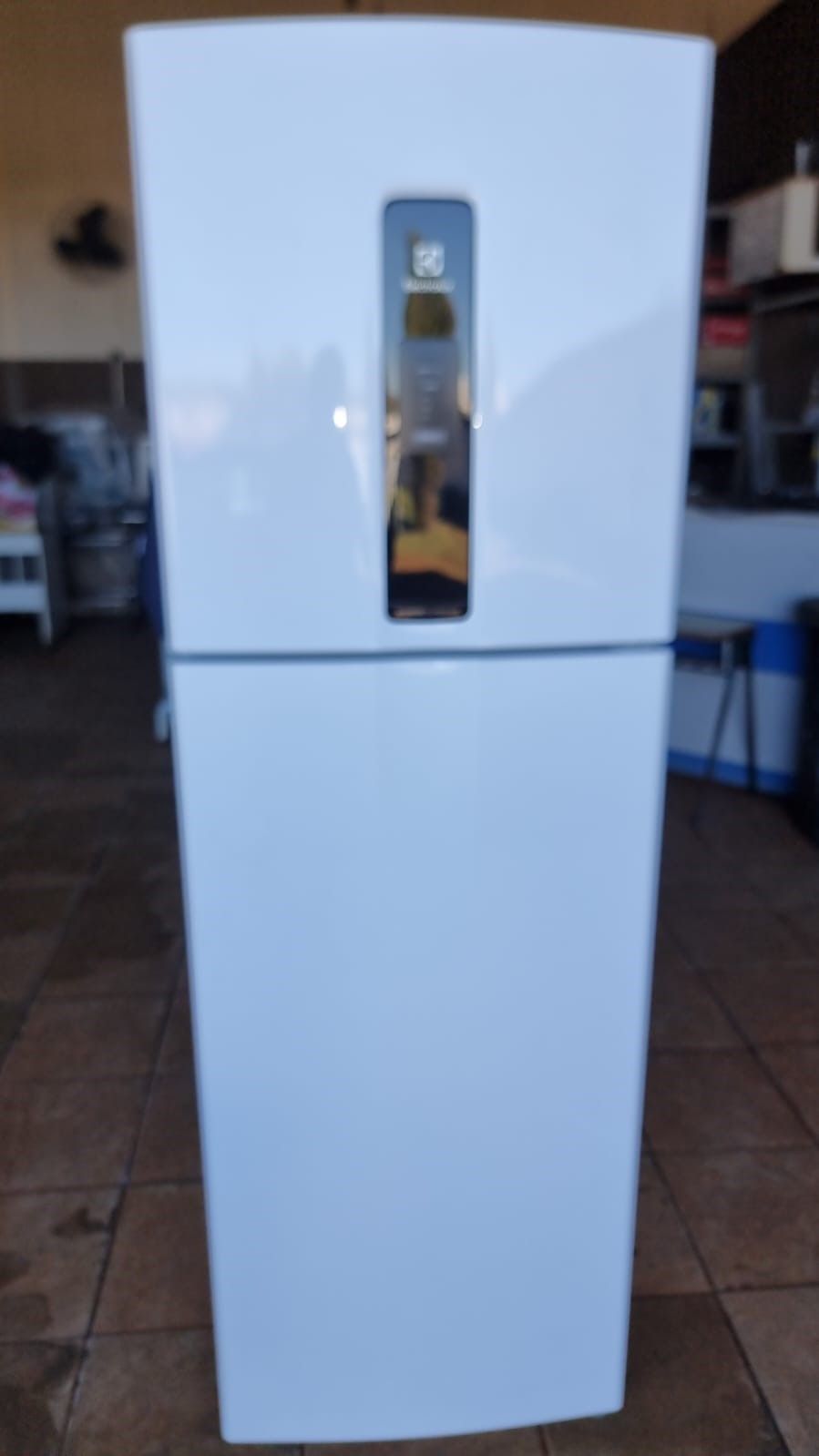 Geladeira inverter Electrolux frost free if46 3meses de uso novinha aceita troca