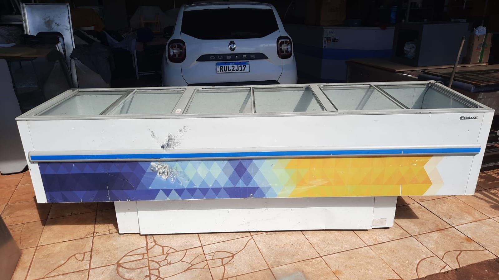 Ilha para congelamento Gelopar 2,85 metros 220 volts bem conservada funcionando 100%